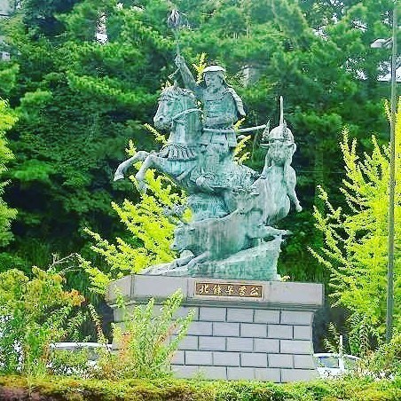 北条早雲像at小田原駅西口.jpg