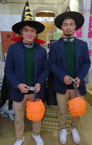 安東&石原もハロウイーン仮装.jpg